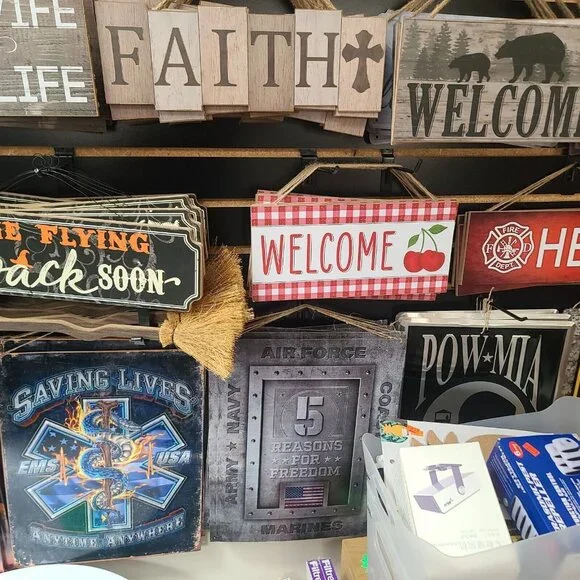 Bienvenidos Wooden Sign, Wall Decor - Picture 7 of 14